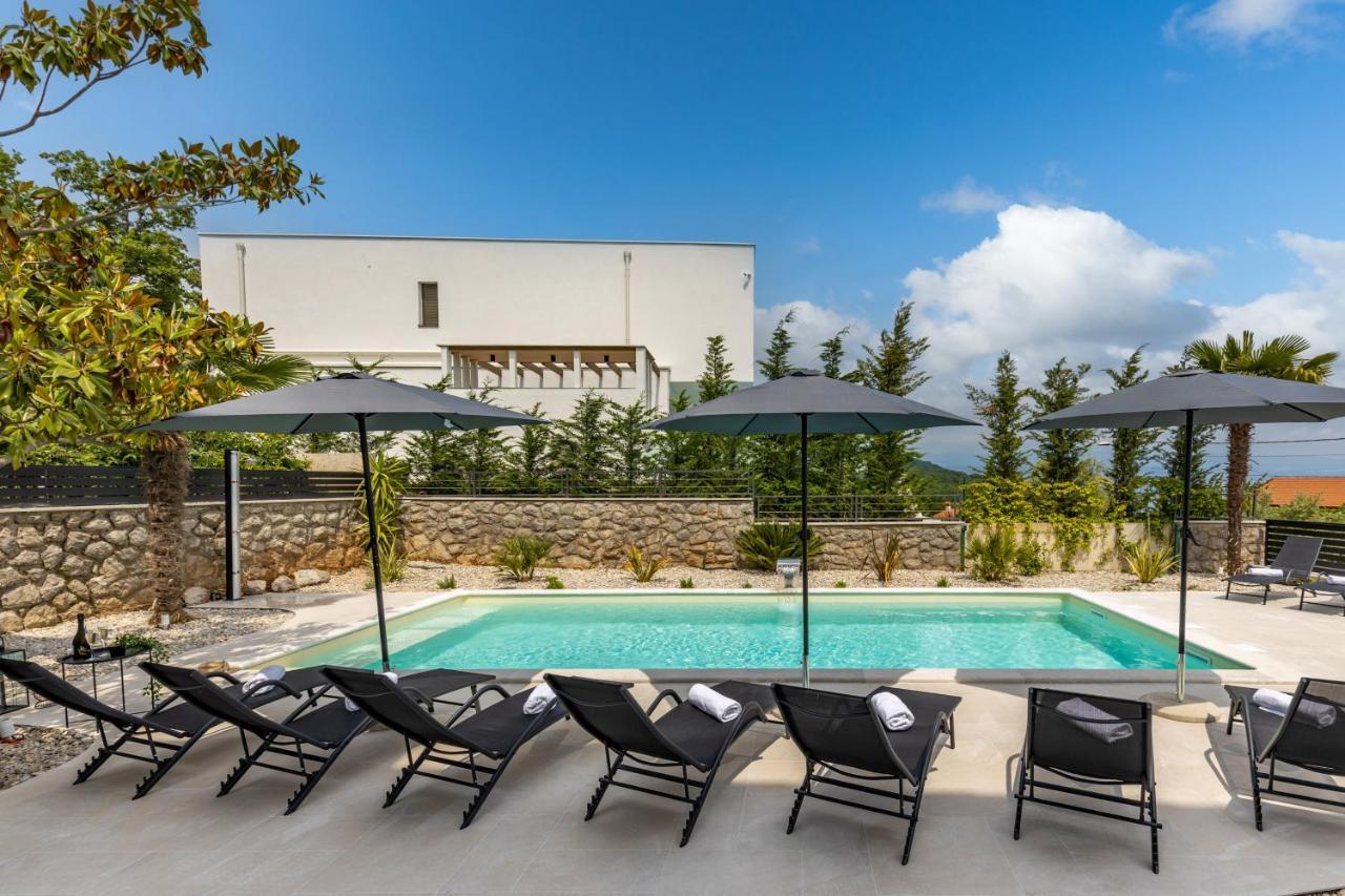 Villa Adriatic, Apartment Chiara With Sea View And Heated Swimming Pool, Free Private Parking, Icici Exterior photo