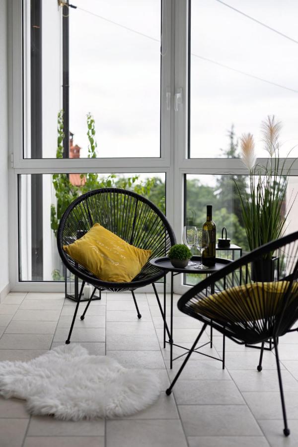 Villa Adriatic, Apartment Chiara With Sea View And Heated Swimming Pool, Free Private Parking, Icici Exterior photo